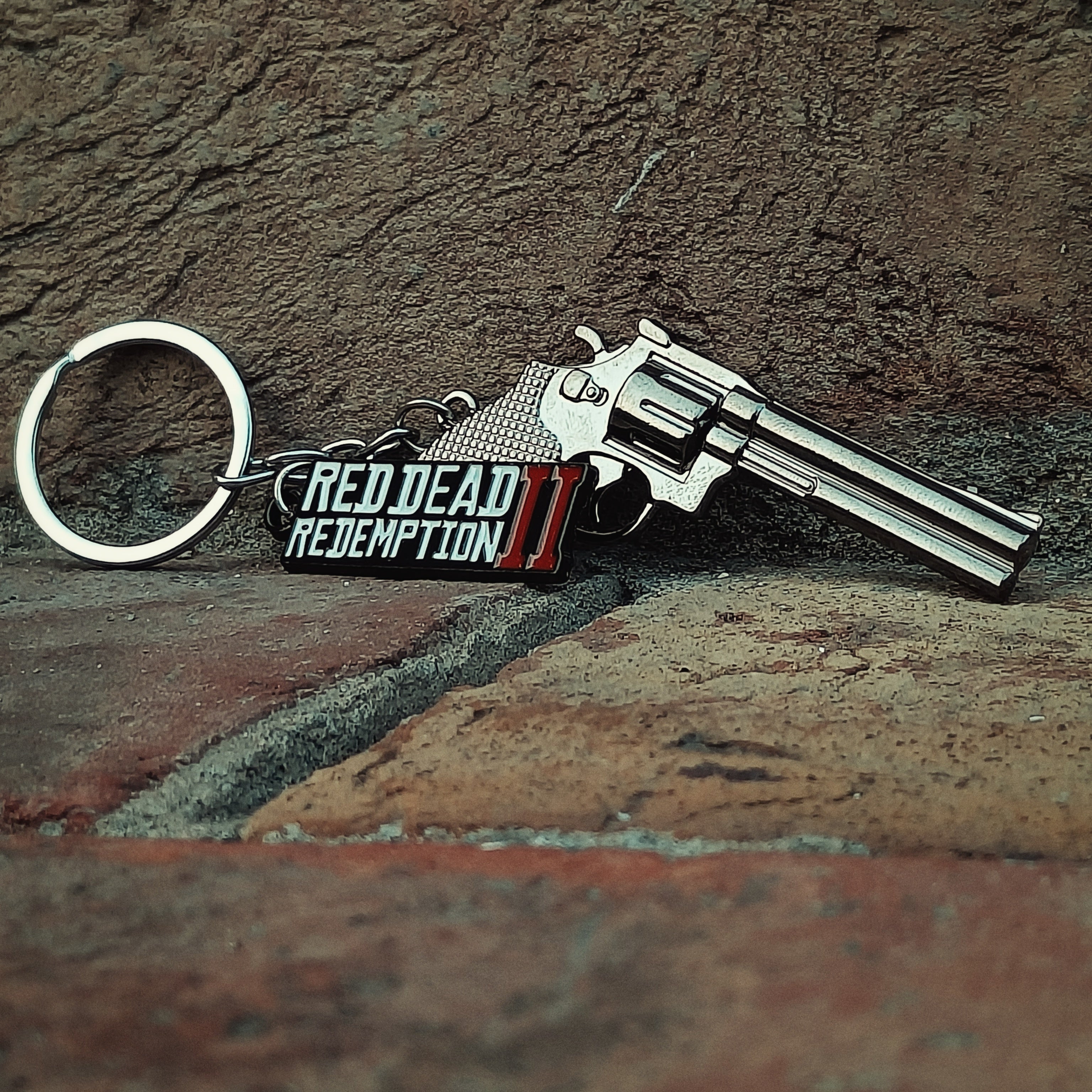 Red Dead Redemption 2 Keychain – Virtual Vault