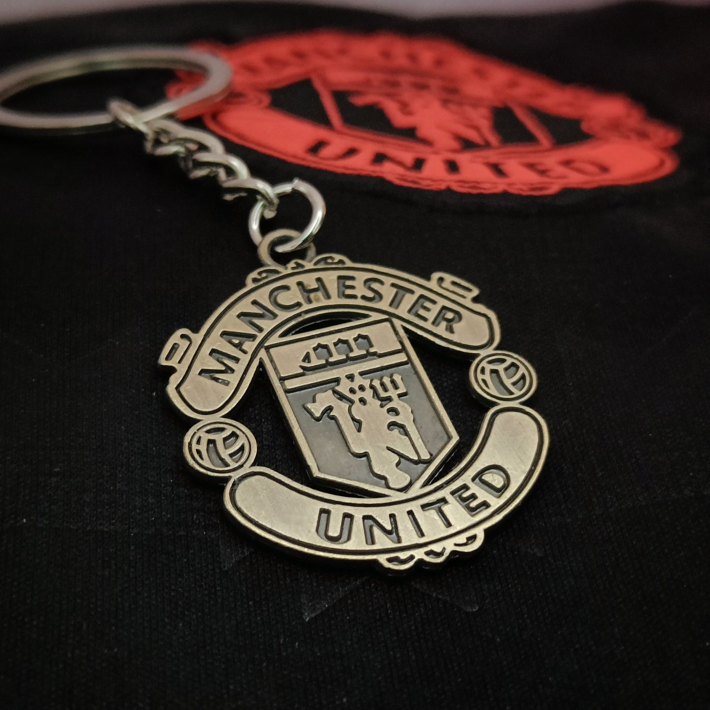 Football Keychains: Real Madrid, F.C Barcelona, Manchester United, Arsenal and Bayern Munich